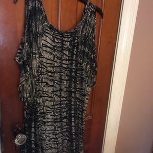 Black and white cold shoulder top